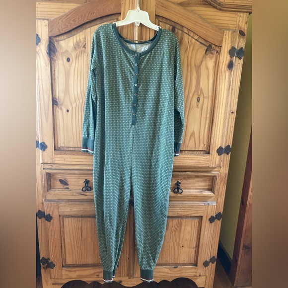 Hearth & Hand Other - Women Hearth & Hand Magnolia green one piece long underwear pajamas size L